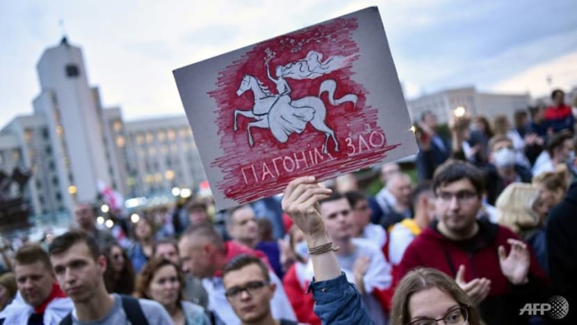 Belarus revokes accreditations of journalists covering protests for foreign media Belarus revokes accreditations of journalists covering protests for foreign media