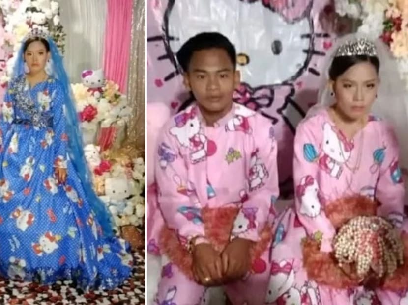 Netizens say the bride and groom’s outfits resemble pyjamas.
