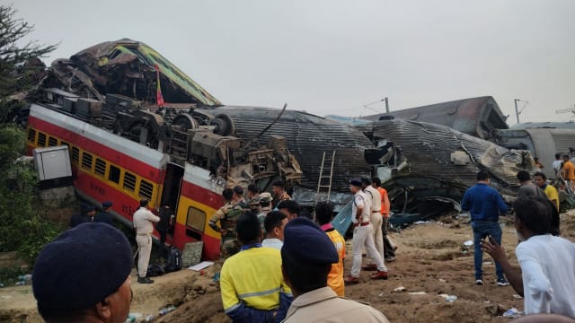 初步调查：印度火车相撞惨祸可能是人为失误所致