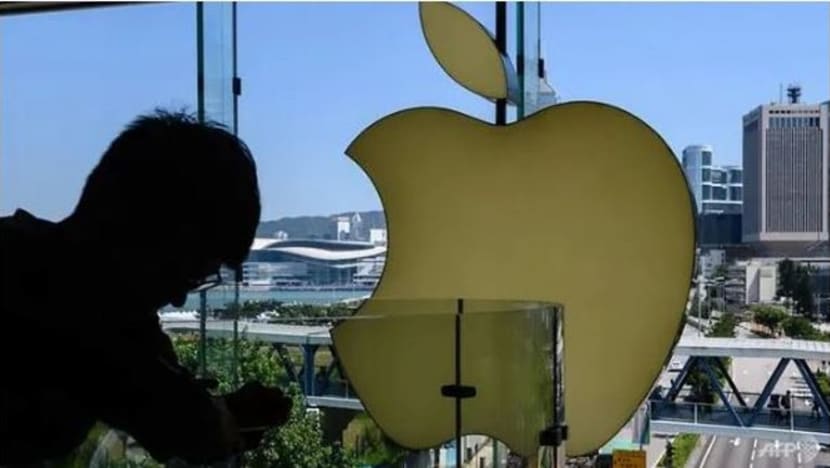 Apple tarik balik aplikasi Hong Kong yang diguna penunjuk perasaan sasar polis