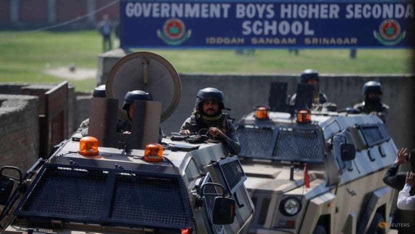 Hundreds detained in security crackdown in Kashmir-Indian police officials Hundreds detained in security crackdown in Kashmir-Indian police officials