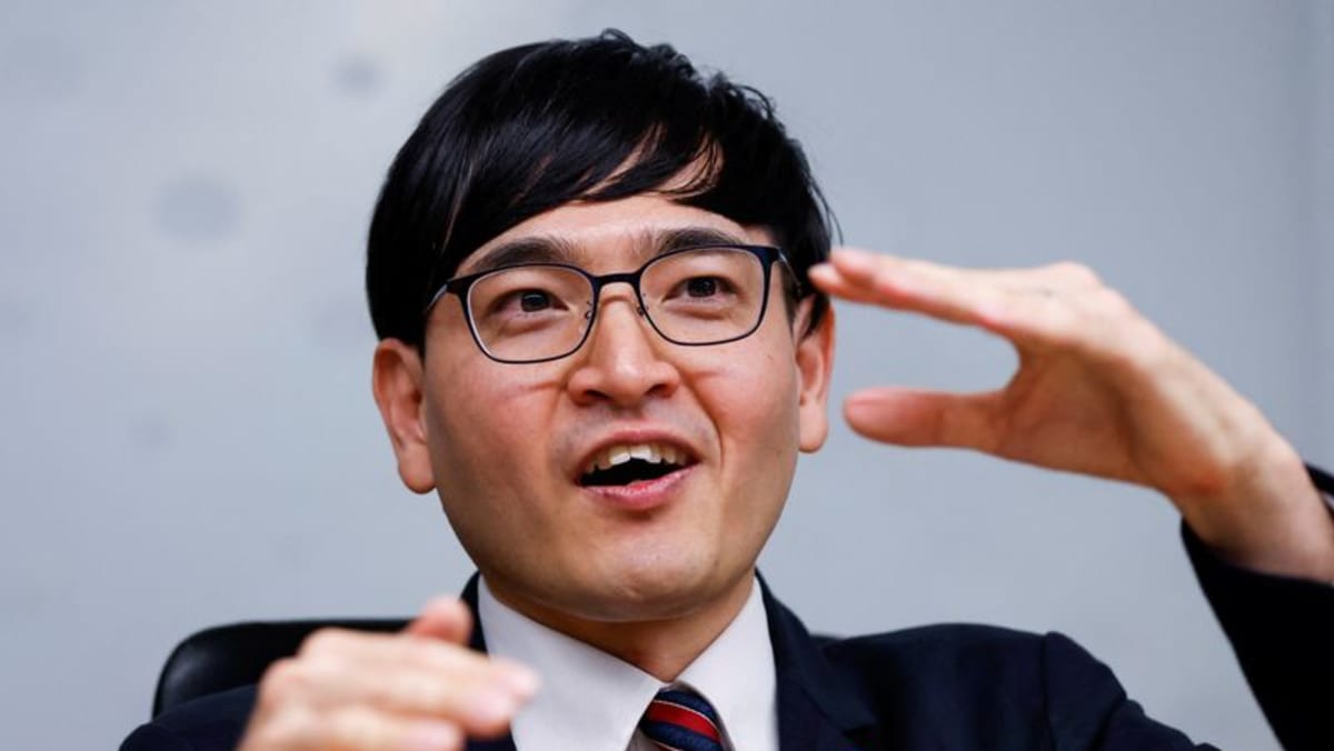 Mantan komedian Jepang mendapat peran kedua sebagai investor bintang