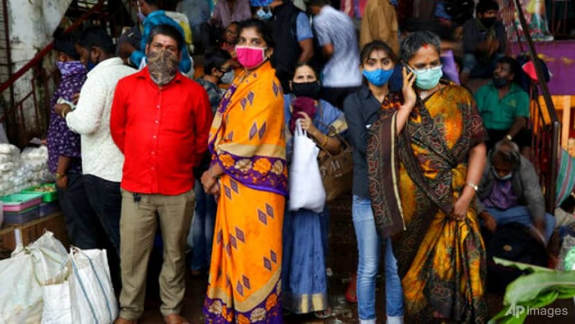 India's festive season spawns fears of renewed COVID-19 surge