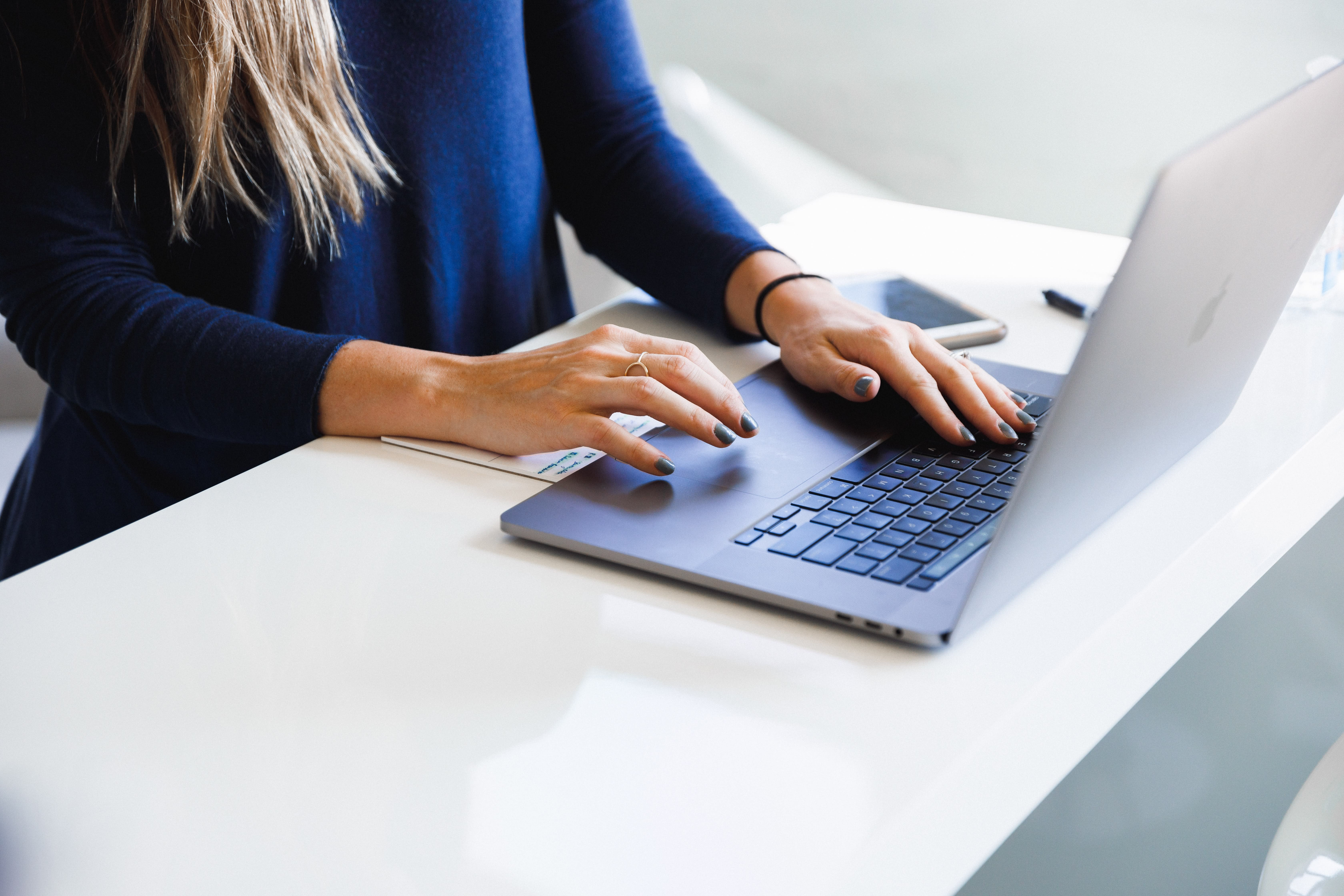 More flexible work arrangements needed to create 'pervasive, sustainable workplace norm': Govt White Paper More flexible work arrangements needed to create 'pervasive, sustainable workplace norm': Govt White Paper
