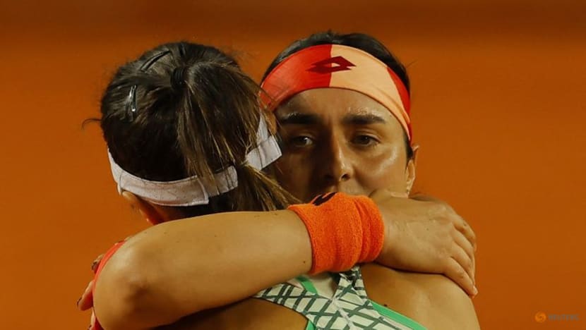 Jabeur overcomes slow start to reach French Open fourth round