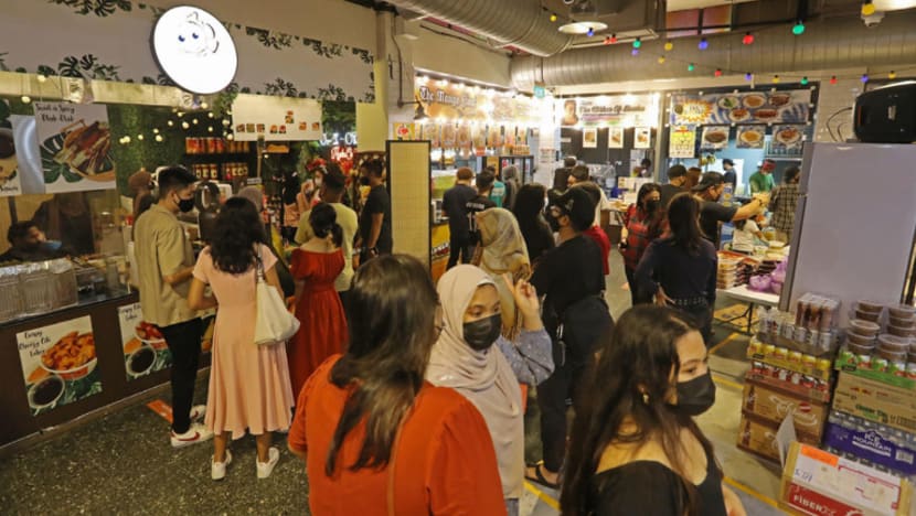 Bazar alternatif tawar juadah berbuka sedang bazar Geylang dibatalkan buat tahun kedua