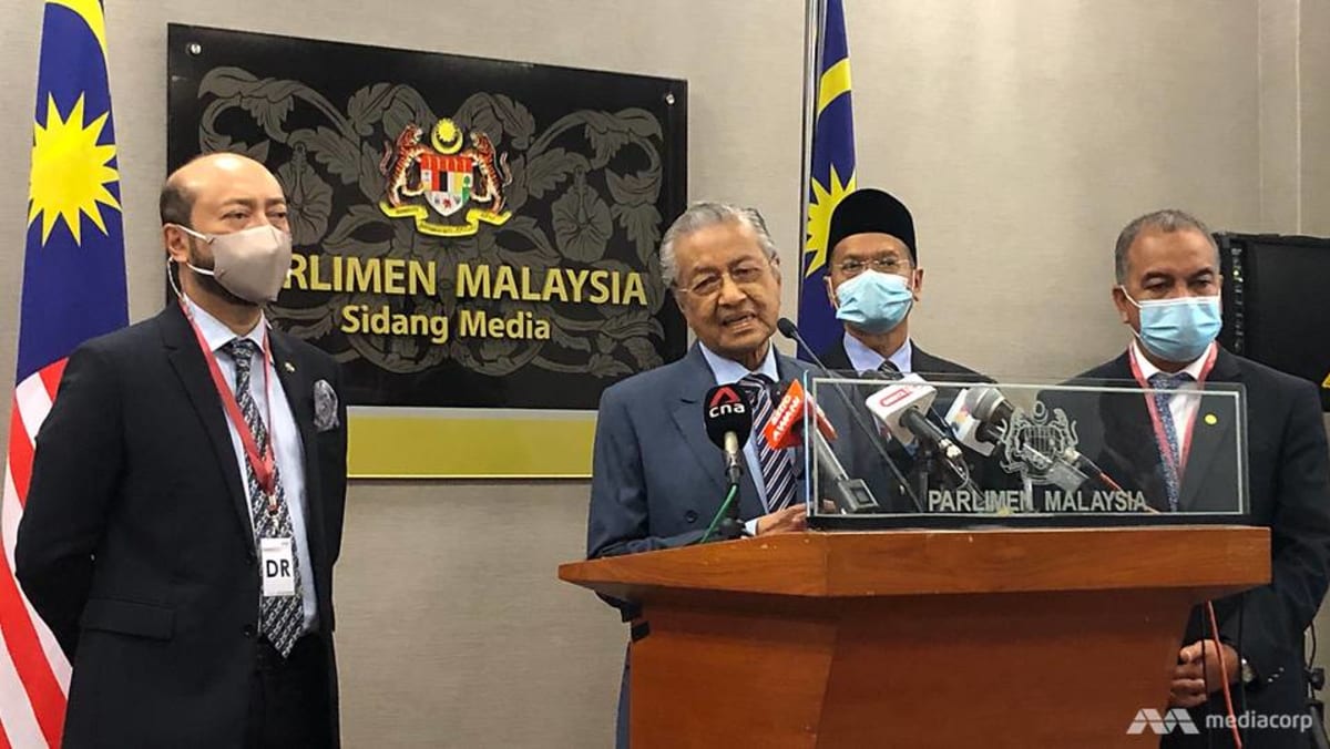 Mahathir memenuhi anggaran tahun 2021, dan mengatakan tidak yakin rencana saat ini akan membantu pandemi