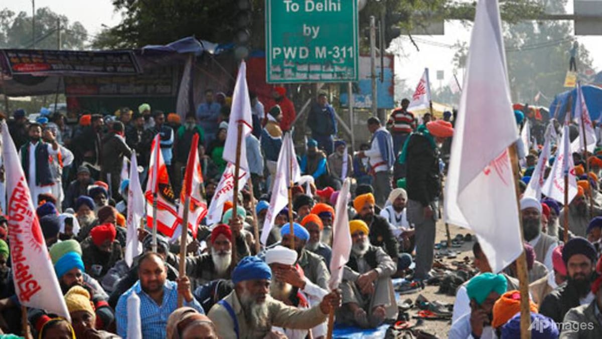 Komentar: Apa yang ditunjukkan oleh protes petani di India mengenai demokrasinya