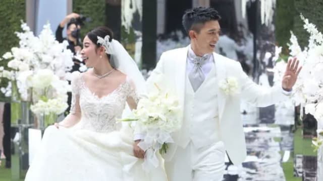 王家梁、许维恩泪眼誓　伴娘团抢新娘捧花，她们赢了！