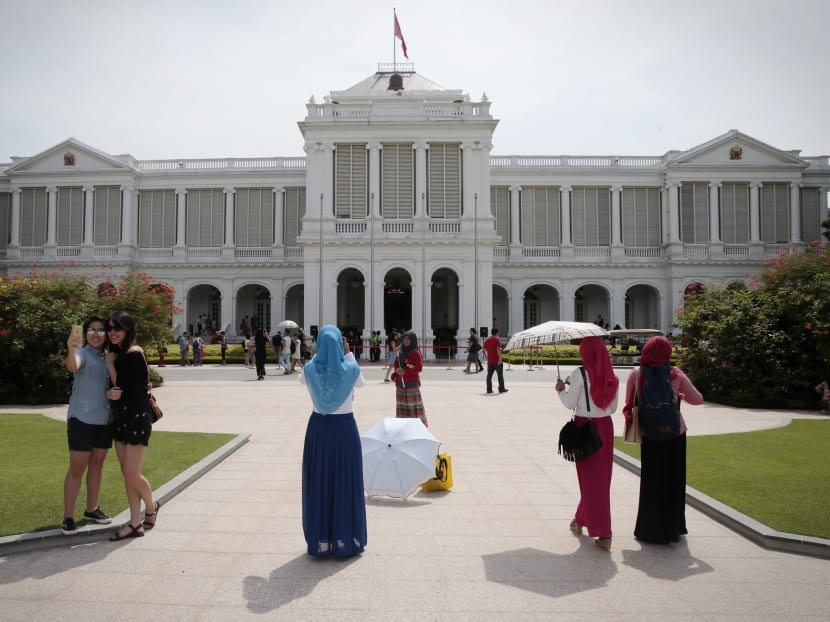 Visitors at the Istana Open House on July 6, 2016. A survey by Channel NewsAsia and the Institute of Policy Studies has found that the vast majority of the respondents prefer the country’s top leaders to be of the same race. Photo: Jason Quah
