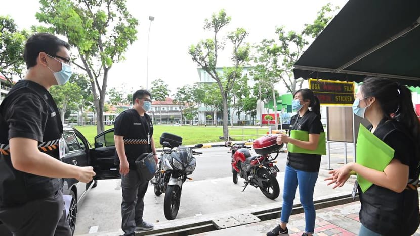 199 firms and workplaces fined S$45,000, 29 work passes revoked for COVID-19 breaches: MOM 199 firms and workplaces fined S$45,000, 29 work passes revoked for COVID-19 breaches: MOM