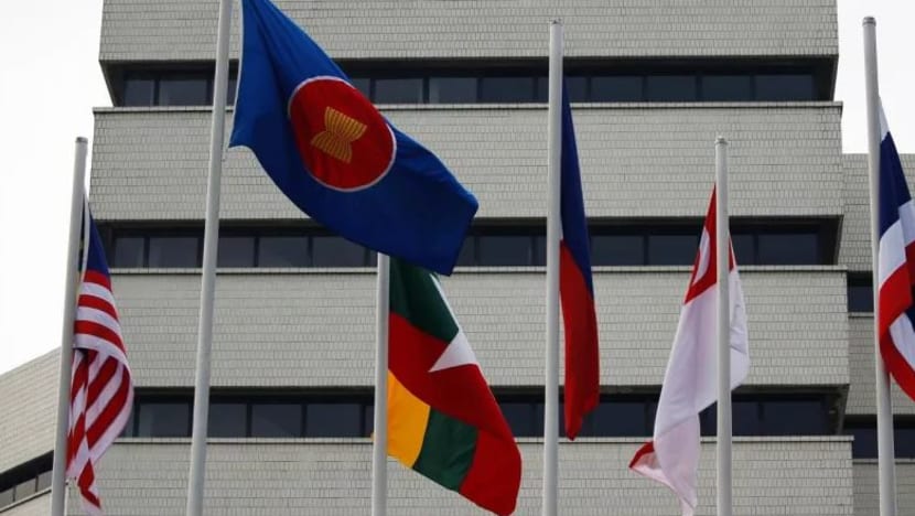 2 kakitangan Kedutaan SG di Yangon selamat susuli serangan ke atas konvoi kemanusiaan ASEAN: MFA