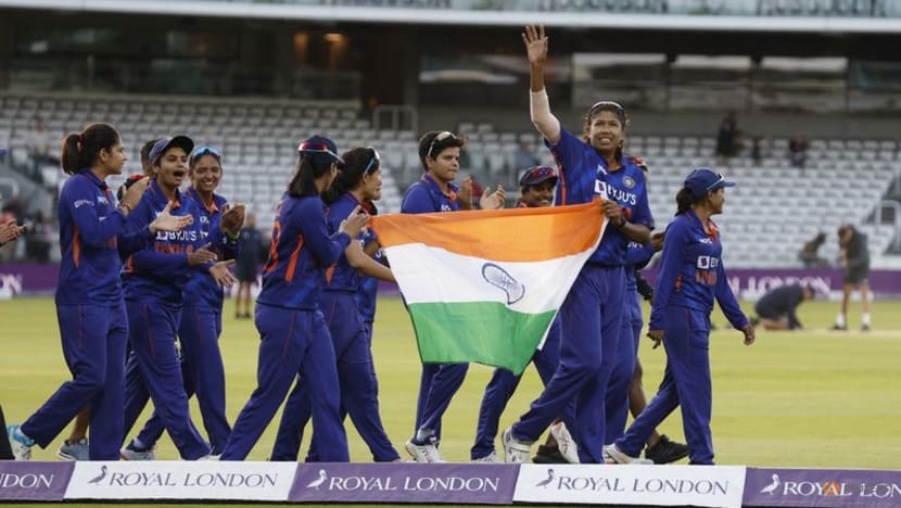 Cricket-India's women to receive same national appearance fees as men Cricket-India's women to receive same national appearance fees as men