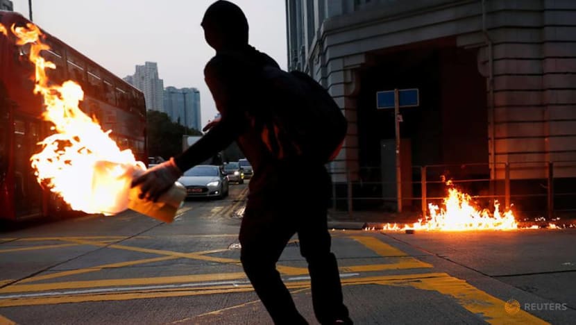 Commentary: Hong Kong campus siege widens split between moderates, radicals Commentary: Hong Kong campus siege widens split between moderates, radicals