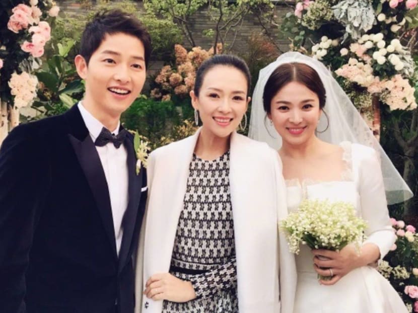 BollywoodShaadis.com on Instagram: The 'Descendants Of The Sun' couple, # SongJoongKi and #SongHyeKyo went from being the power couple of the Korean  industry to being accused of cheating. Here are the deets of