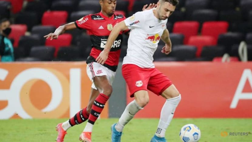 Soccer-Injury time goal hands Flamengo first defeat in Brazil Soccer-Injury time goal hands Flamengo first defeat in Brazil