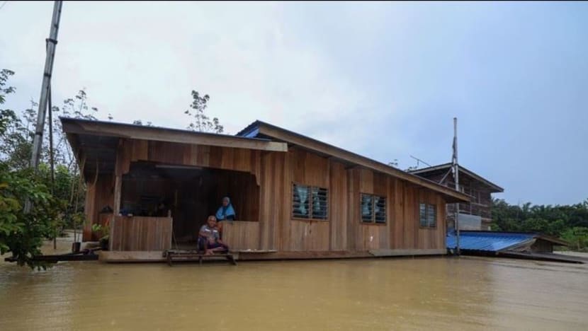 Malaysia floods force tens of thousands to evacuate Malaysia floods force tens of thousands to evacuate