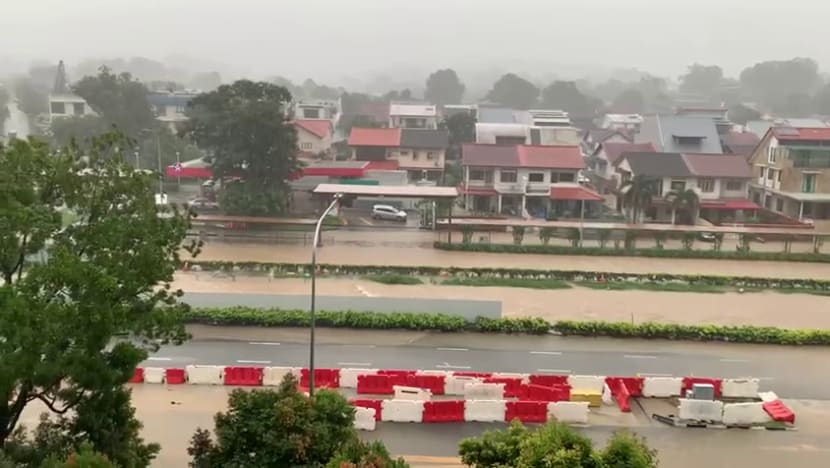 Flash floods in parts of Singapore amid ‘prolonged heavy rain’: PUB Flash floods in parts of Singapore amid ‘prolonged heavy rain’: PUB