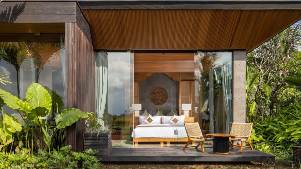 Bali luxury hotel wellness spa treatment