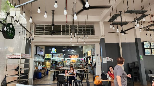 饮料容器退还制下 消费者购买包装饮料或需多付1角至2角押金