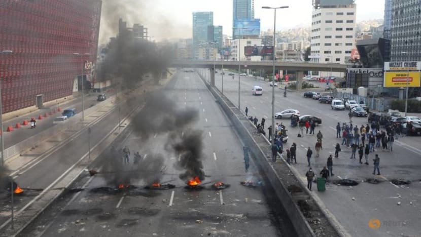 Lebanon's deadlock fuels seventh day of street protests Lebanon's deadlock fuels seventh day of street protests