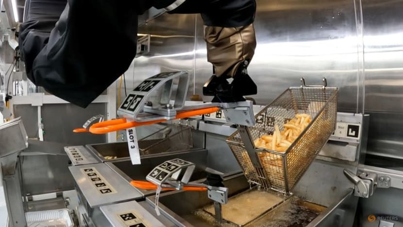 Robots are making French fries faster, better than humans Robots are making French fries faster, better than humans