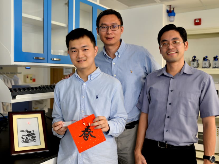 (From left) NTU Singapore PhD student Lv Zhisheng, Professor Chen Xiaodong and A*STAR senior scientist Dr Loh Xian Jun are part of the team that developed the customizable power source. Photo: NTU