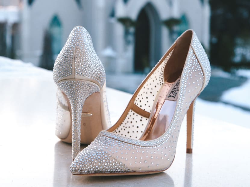 Wedding shoes: Accessories from heel to toe
