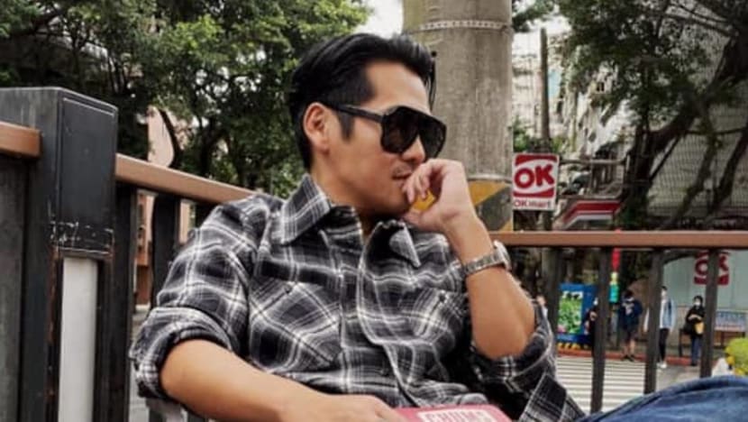 Singer Gary Chaw saves stray dog hit by car, wants to find person responsible Singer Gary Chaw saves stray dog hit by car, wants to find person responsible