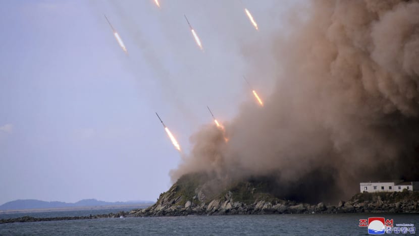 Two Koreas exchange warning shots near maritime border amid tensions Two Koreas exchange warning shots near maritime border amid tensions