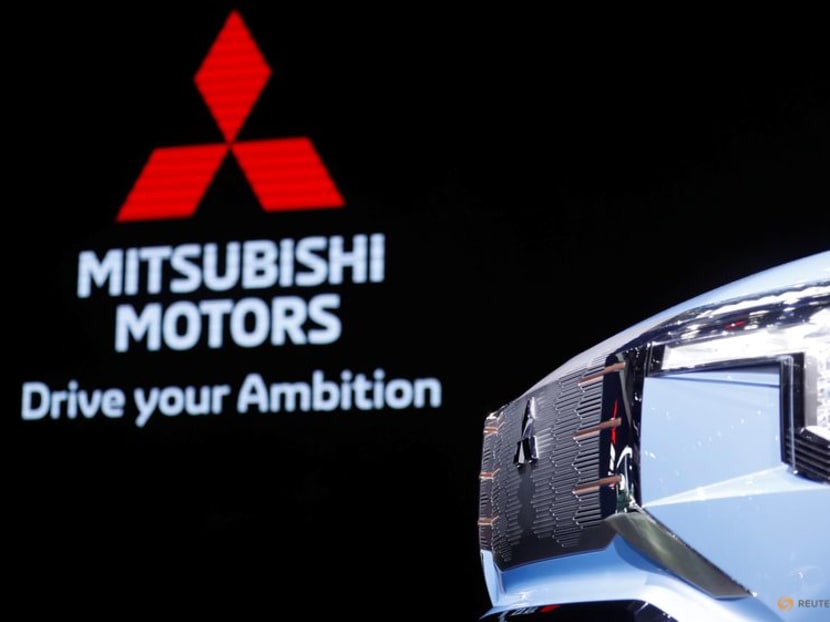 Nissan, Mitsubishi Motors unveil light EVs for Japan Nissan, Mitsubishi Motors unveil light EVs for Japan