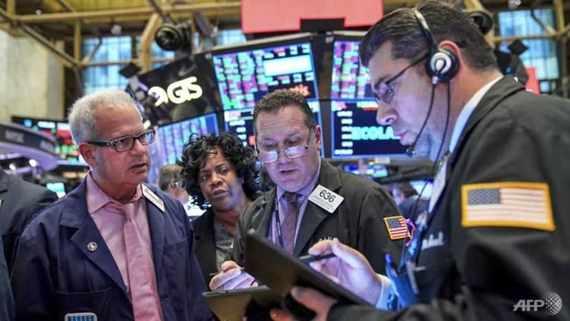 US stocks pull back amid unease over growth, trade US stocks pull back amid unease over growth, trade