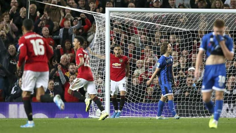 Football: Man Utd survive League Cup shoot-out, West Ham crash out Football: Man Utd survive League Cup shoot-out, West Ham crash out