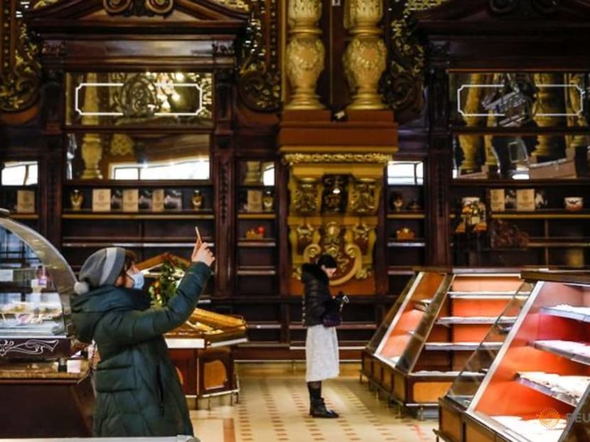Moscow's most famous grocery store shuts its doors amid pandemic Moscow's most famous grocery store shuts its doors amid pandemic