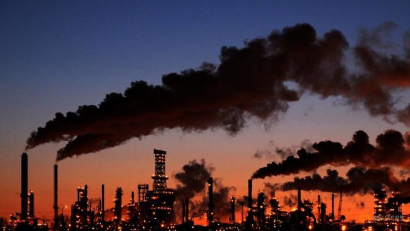 Bank lending to fossil fuel industry down 9per cent in COVID-hit year Bank lending to fossil fuel industry down 9per cent in COVID-hit year