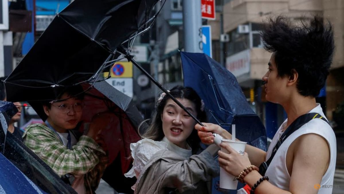Typhoon Koinu skirts Hong Kong, heads for southern China's Hainan island