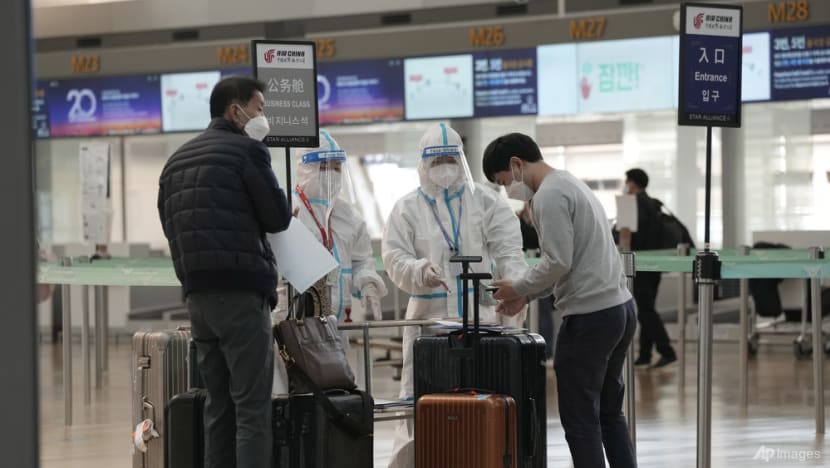 China suspends issuing visas in Japan, South Korea to retaliate for COVID-19 curbs
