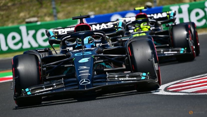 Mercedes apologise to Russell for qualifying mistake