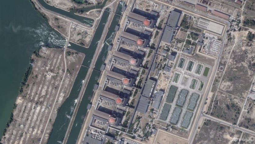 Russian forces seize huge Ukrainian nuclear plant, fire ...