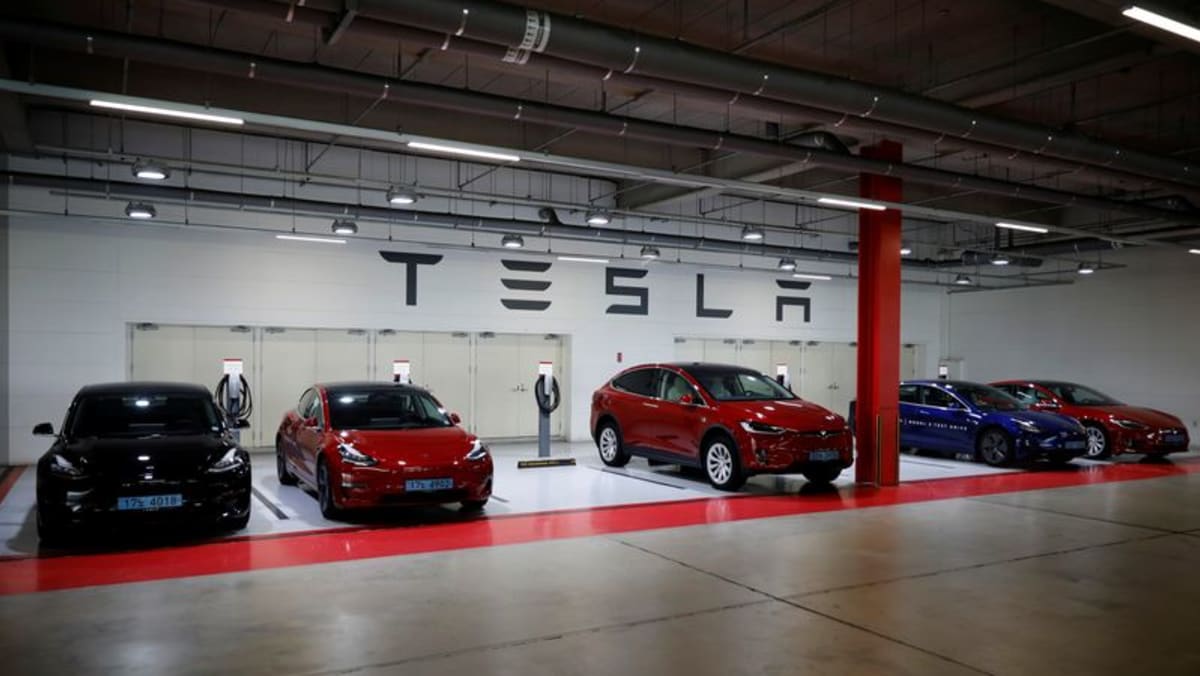 Tesla changes S Korea ads after antitrust probe faulted batteries - CNA