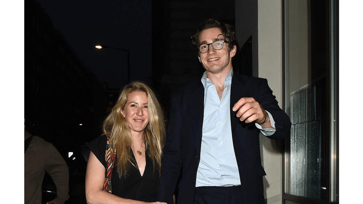 Ellie Goulding Is Engaged To Caspar Jopling 8 Days