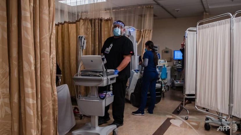 US COVID-19 death toll hits new daily record of nearly 4,500: Johns Hopkins US COVID-19 death toll hits new daily record of nearly 4,500: Johns Hopkins