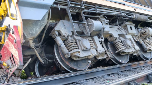 载有氨的塞尔维亚火车脱轨 酿51人中毒