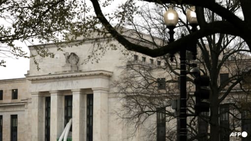 Fed keeps rates unchanged, flags 'lack of further progress' on inflation
