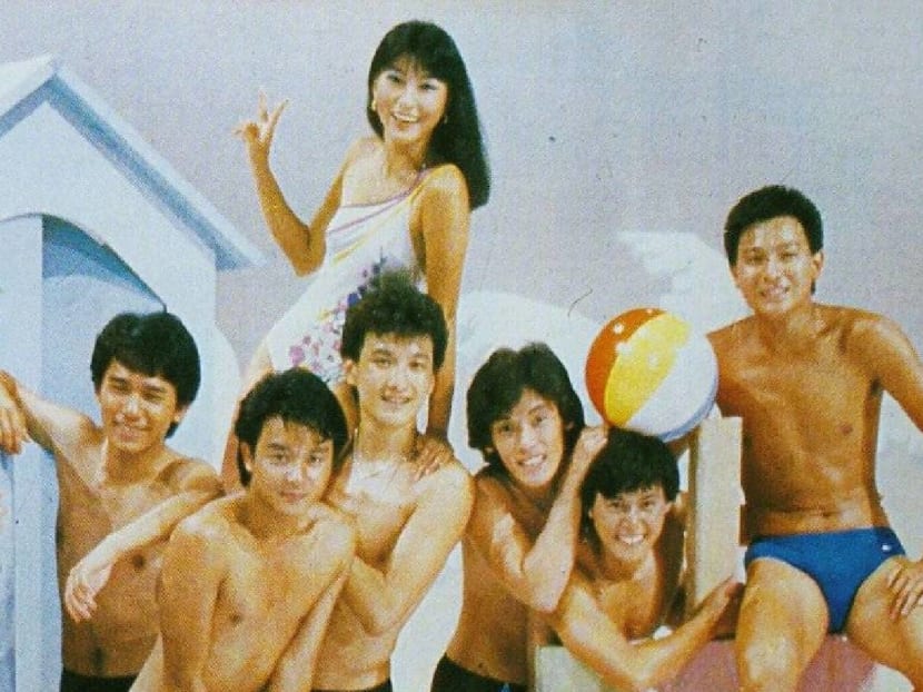 Netizens Have A Lot To Say About This Throwback Photo Of Leslie Cheung, Tony Leung, Andy Lau And Other ’80 Stars In Speedos