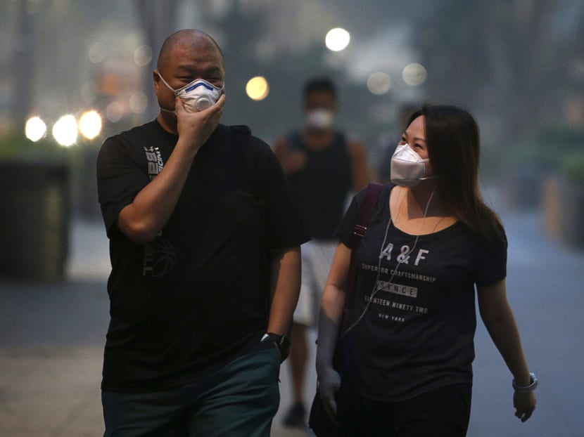 Haze hazardous, but it's business as usual in S’pore on Friday morning