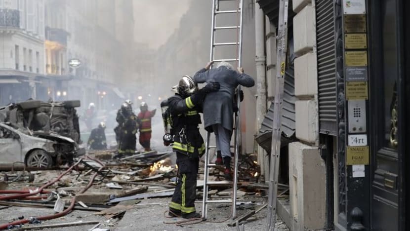 Letupan kedai roti Paris: 3 maut, 50 cedera