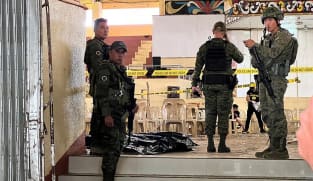 'Foreign terrorists' behind deadly Philippine bombing: Officials