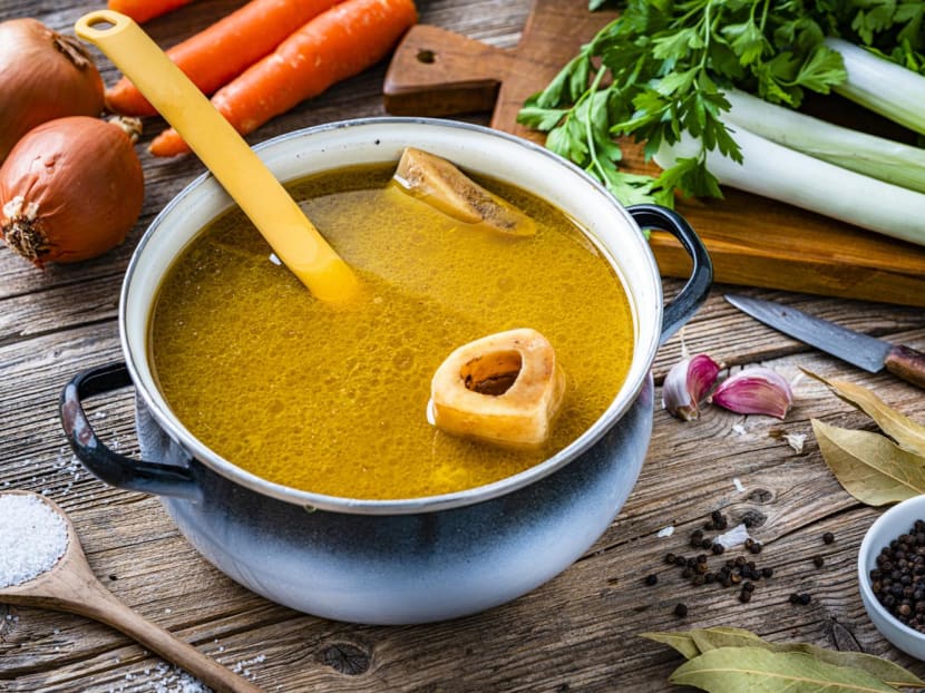 Are bone broth and collagen soup as healthy and nutritious for you as you think? Are bone broth and collagen soup as healthy and nutritious for you as you think?