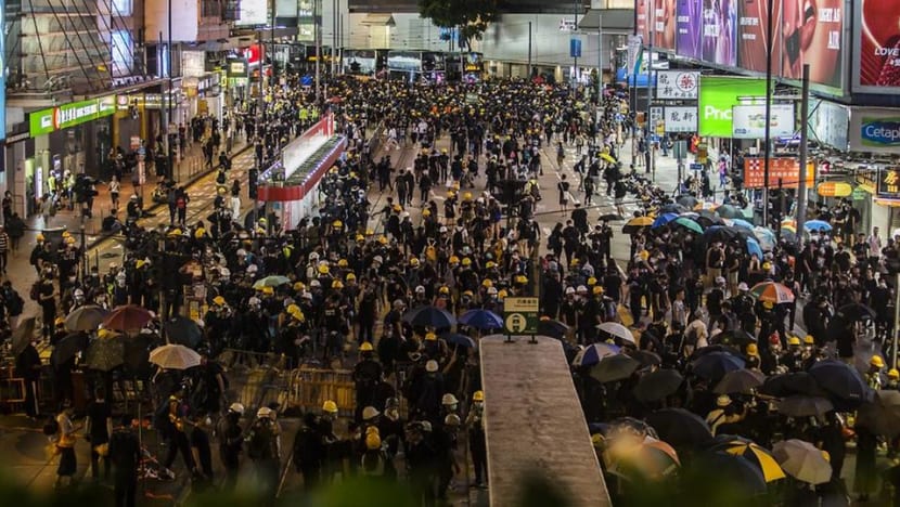 Hong Kong protests: Businesses dependent on tourism reel from massive income loss